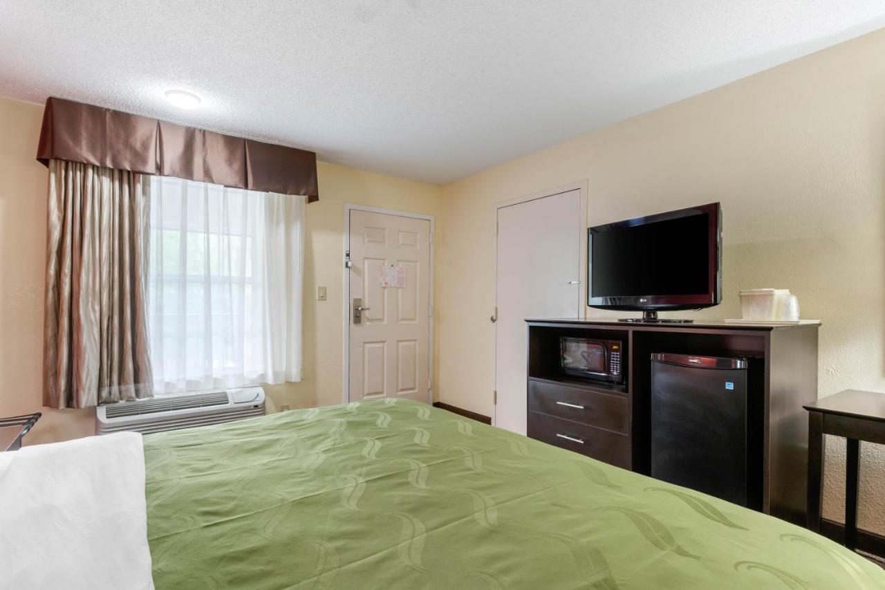 Quality Inn & Suites Lexington Esterno foto