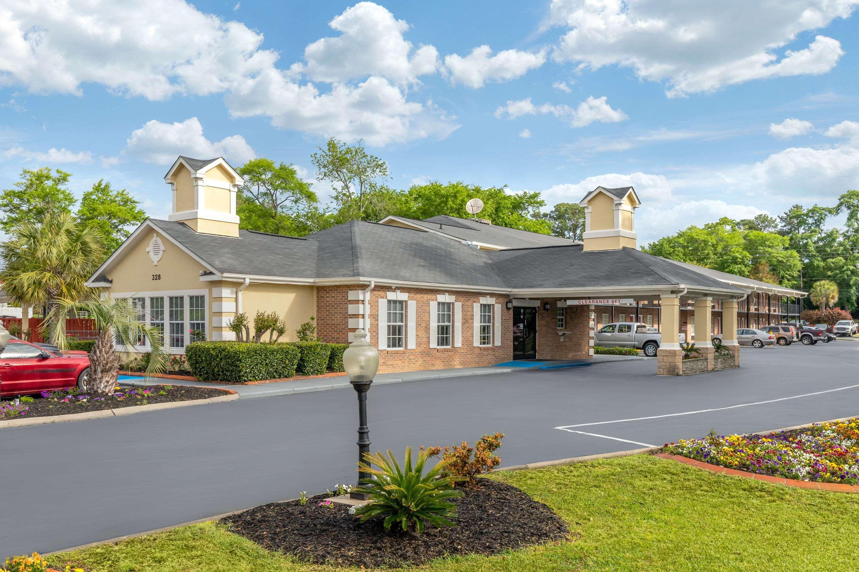 Quality Inn & Suites Lexington Esterno foto