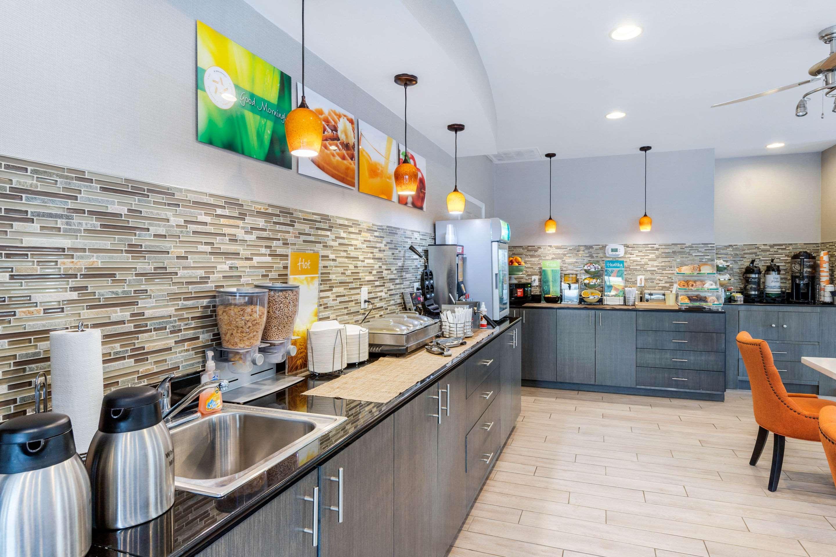 Quality Inn & Suites Lexington Esterno foto