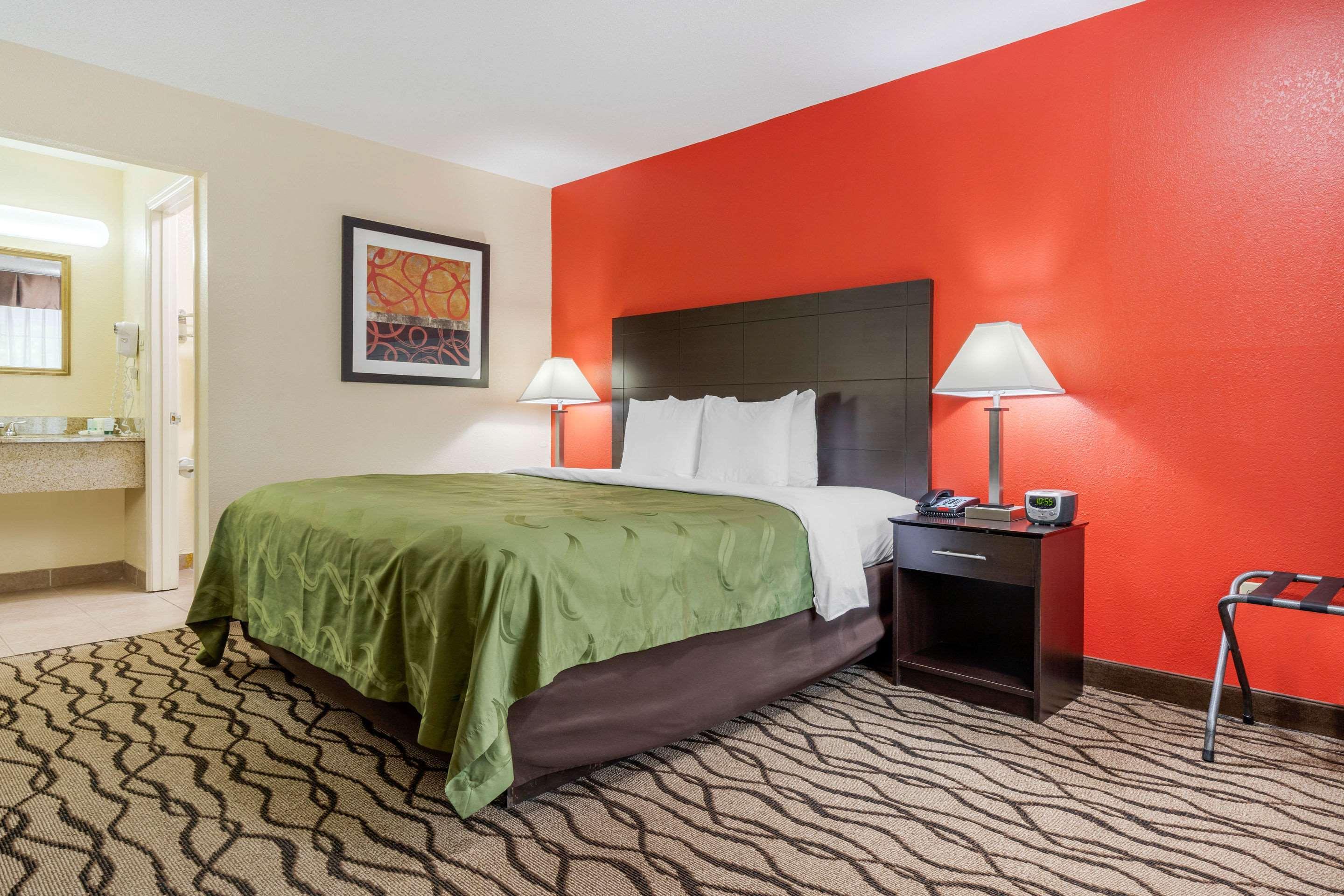 Quality Inn & Suites Lexington Esterno foto