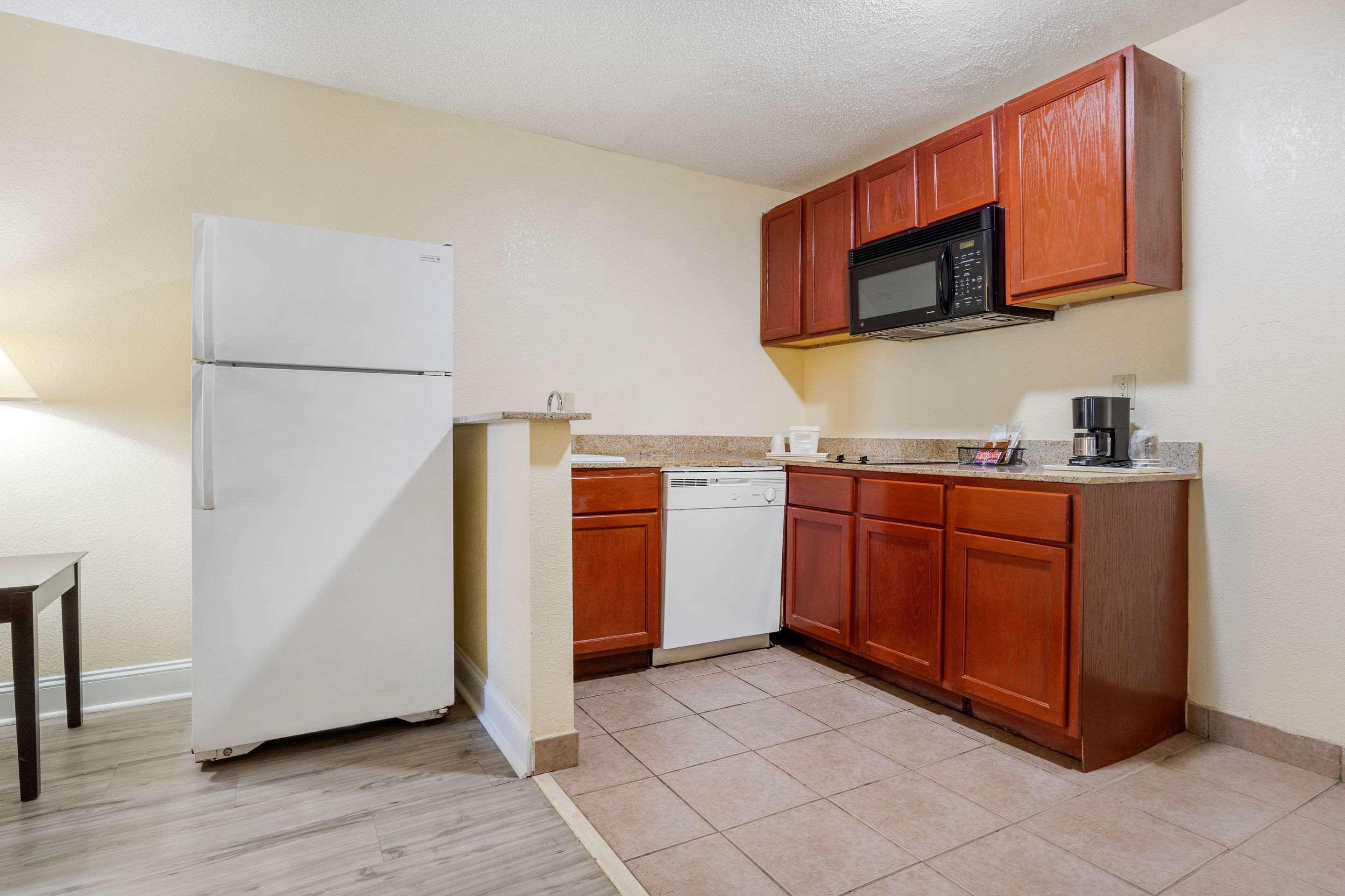 Quality Inn & Suites Lexington Esterno foto