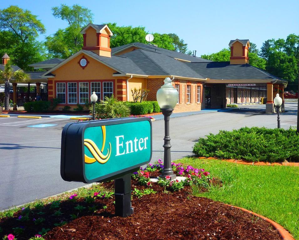 Quality Inn & Suites Lexington Esterno foto