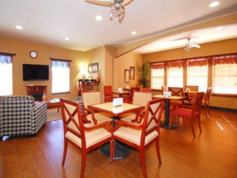 Quality Inn & Suites Lexington Esterno foto